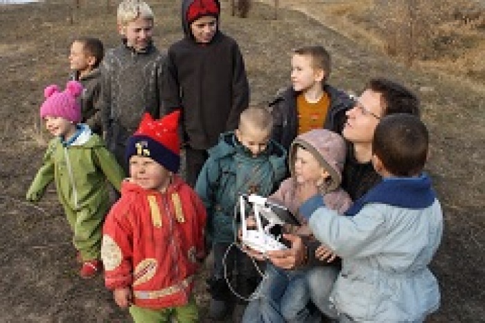QUADROCOPTER.club познакомил детей из села с современными коптерами