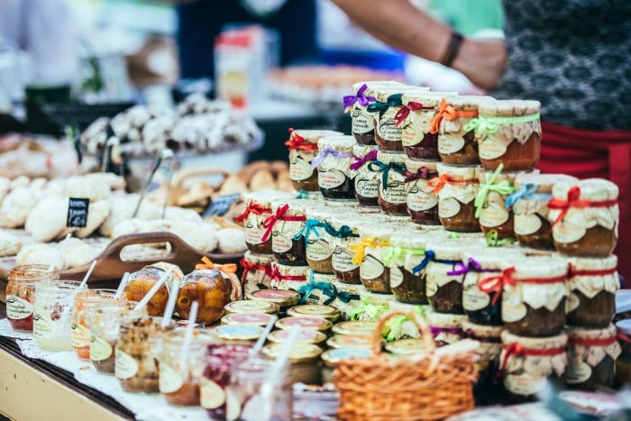 Международный бренд или локальный производитель: на чьей стороне украинский потребитель?