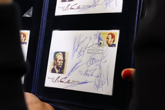 Укрпошта випустила марку із зображенням Валерія Лобановського 