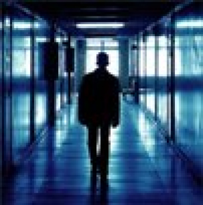 Все в тень. Малый бизнес переходит на нелегальное положение 