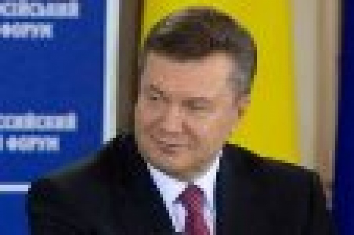 Янукович вошел в тройку крупнейших украинских рекламодателей