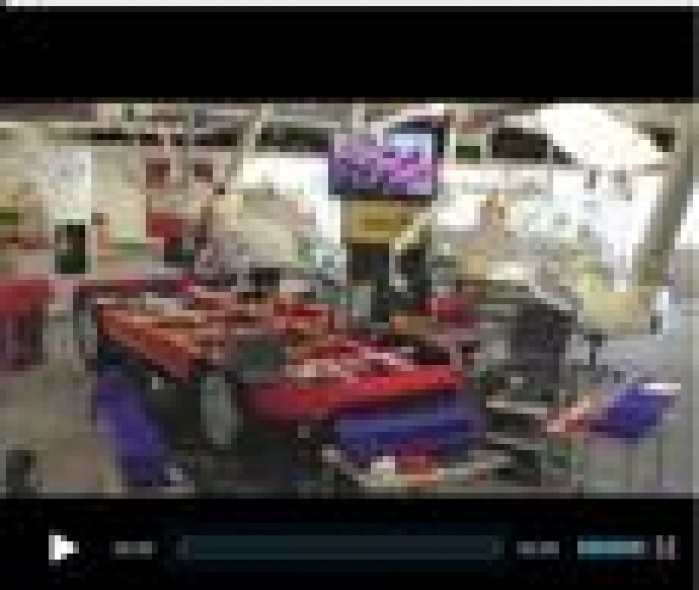 Ford Explorer собрали из 380,000 кирпичиков Lego