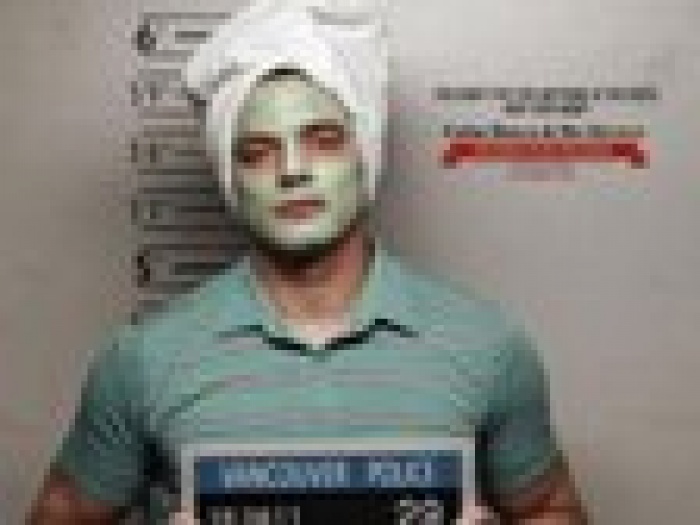 Сдавшихся полиции канадских погромщиков отправят в спа