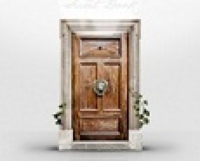 Что скрывается за потайной дверью?