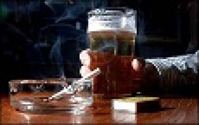 В Украине хотят оздоровить нацию повышением налогов на спиртное и сигареты